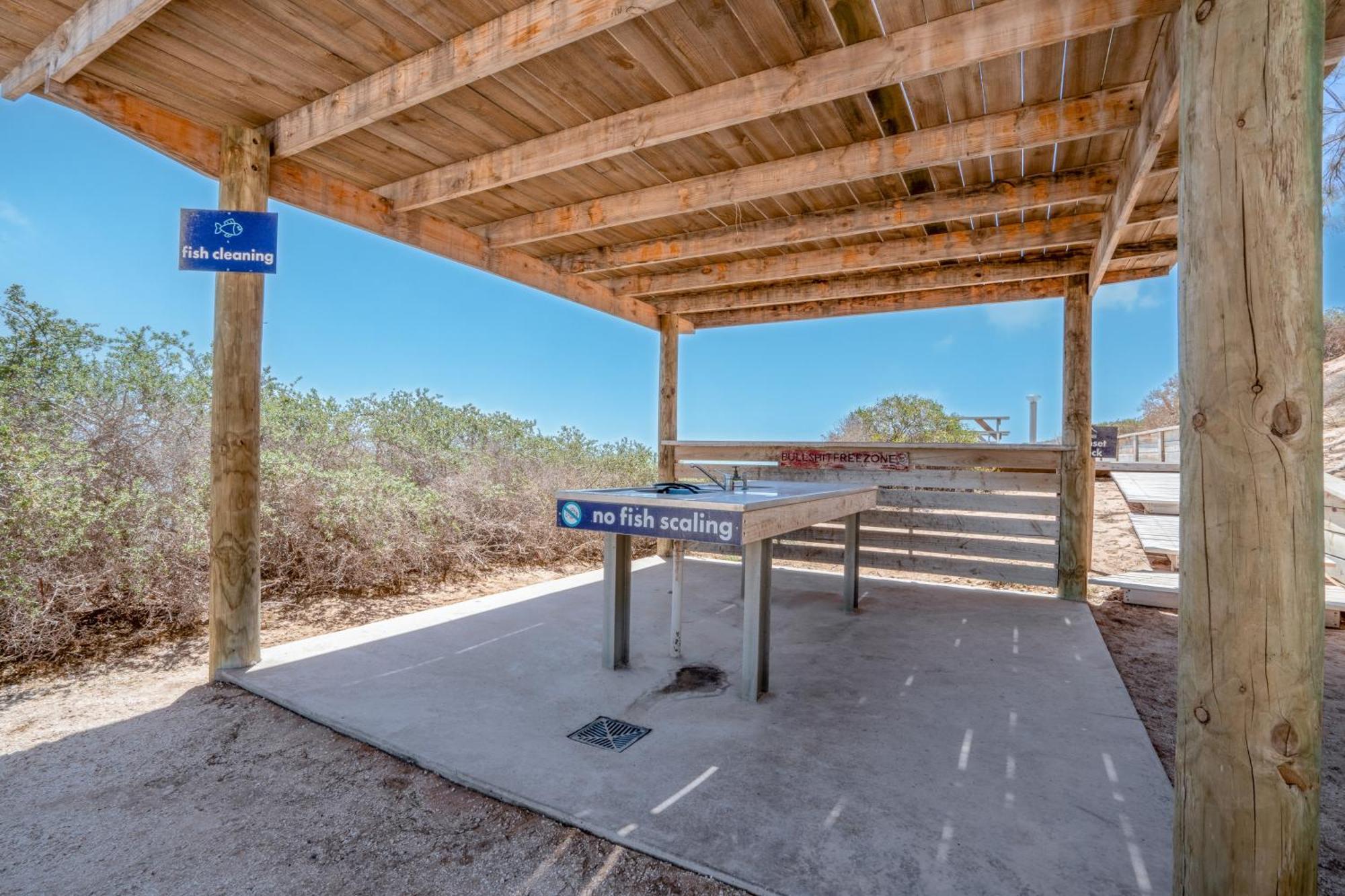 Tasman Holiday Parks - Denham Seaside Exterior photo